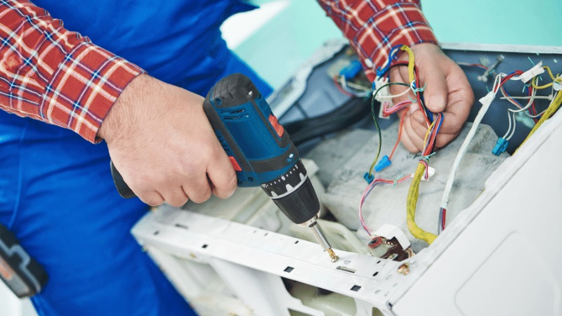 Ahmetli Grundig Grundig çamaşır makinesi kart tamiri – Su almama arızası orijinal parça ile giderildi. - Teknik servis örneği